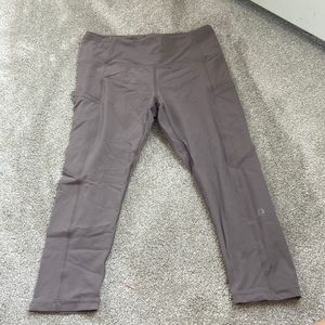 grey Capri leggings